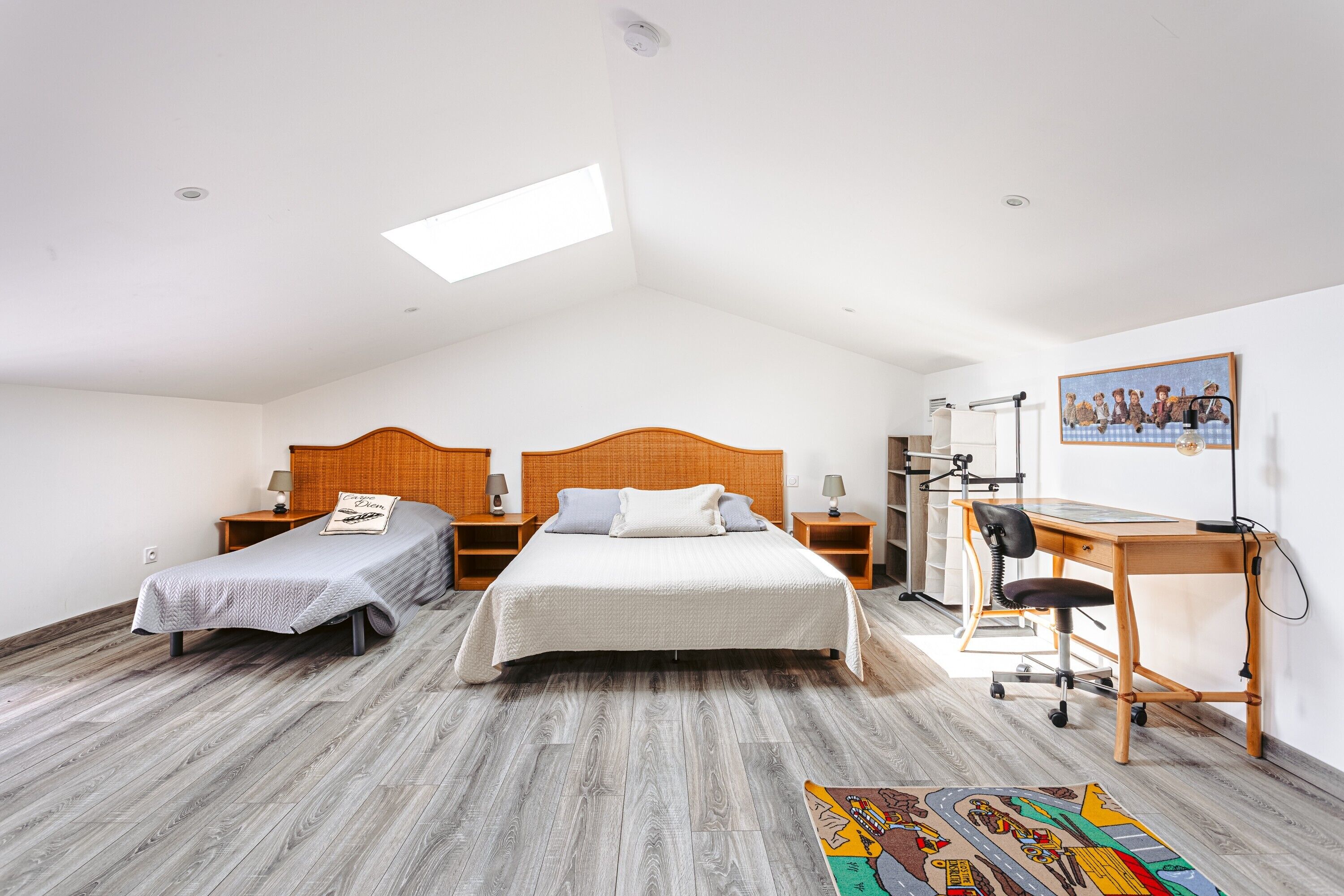 3 bedrooms, iron/ironing board, free WiFi, bed sheets