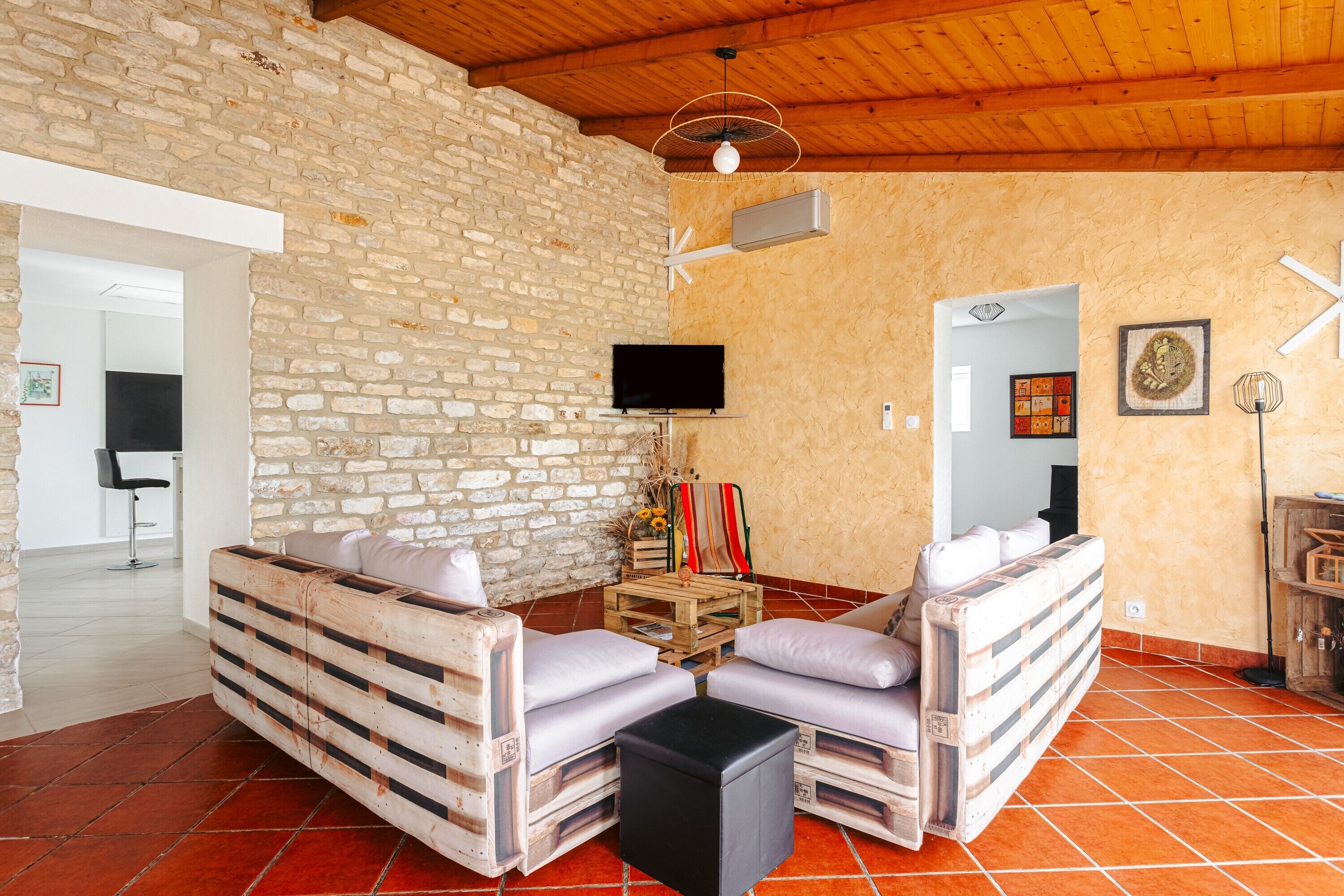 Televisie en een tafeltennistafel