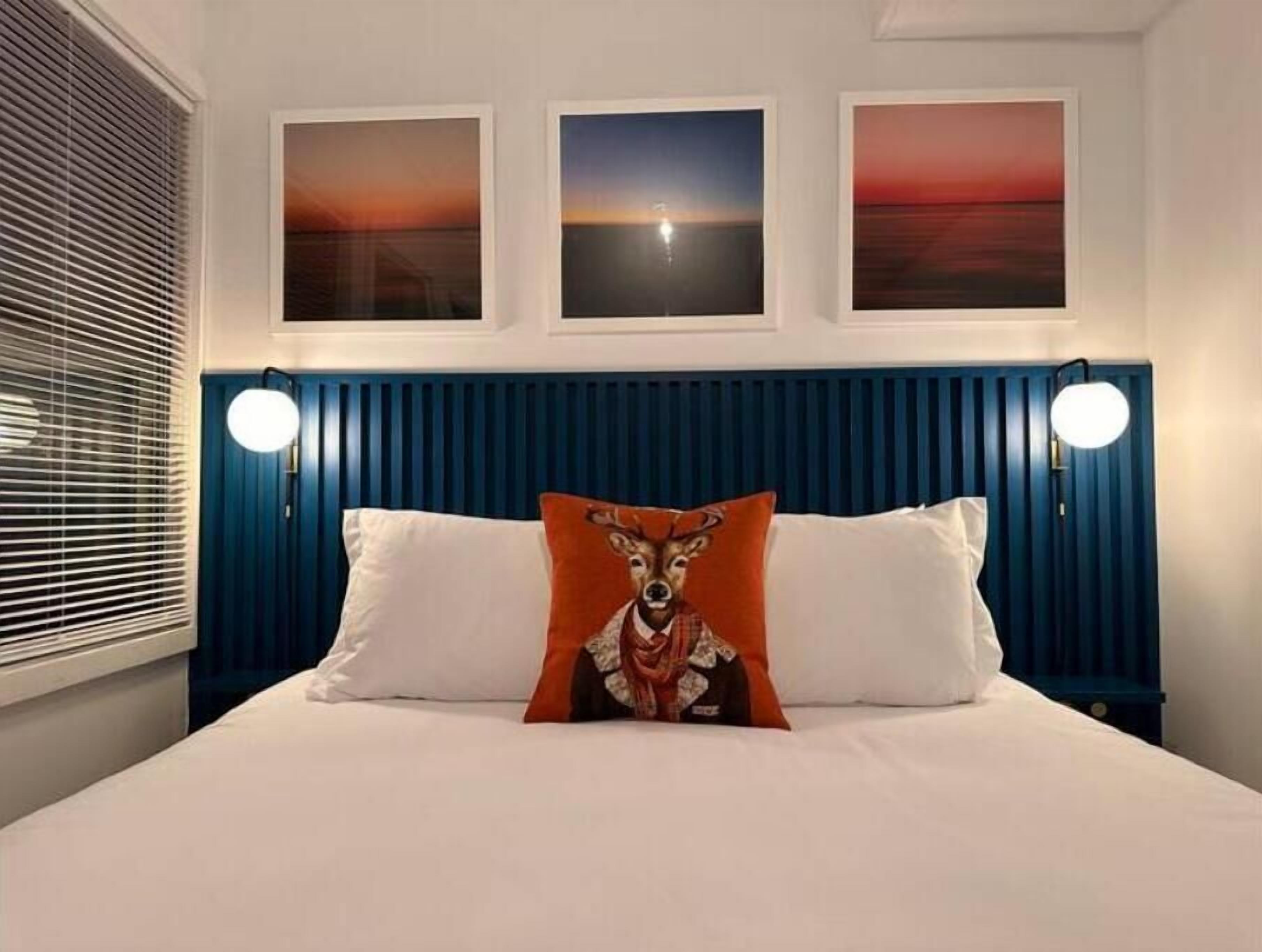 2 多间卧室、客房内保险箱、熨斗/熨衣板、免费 WiFi