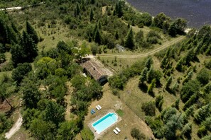 Exterior - Cottage 'Bergerie Piscine Privée, Jacuzzi' with Private Pool, Private Terrace and Wi-Fi (Montcuq-en-Quercy-Blanc)