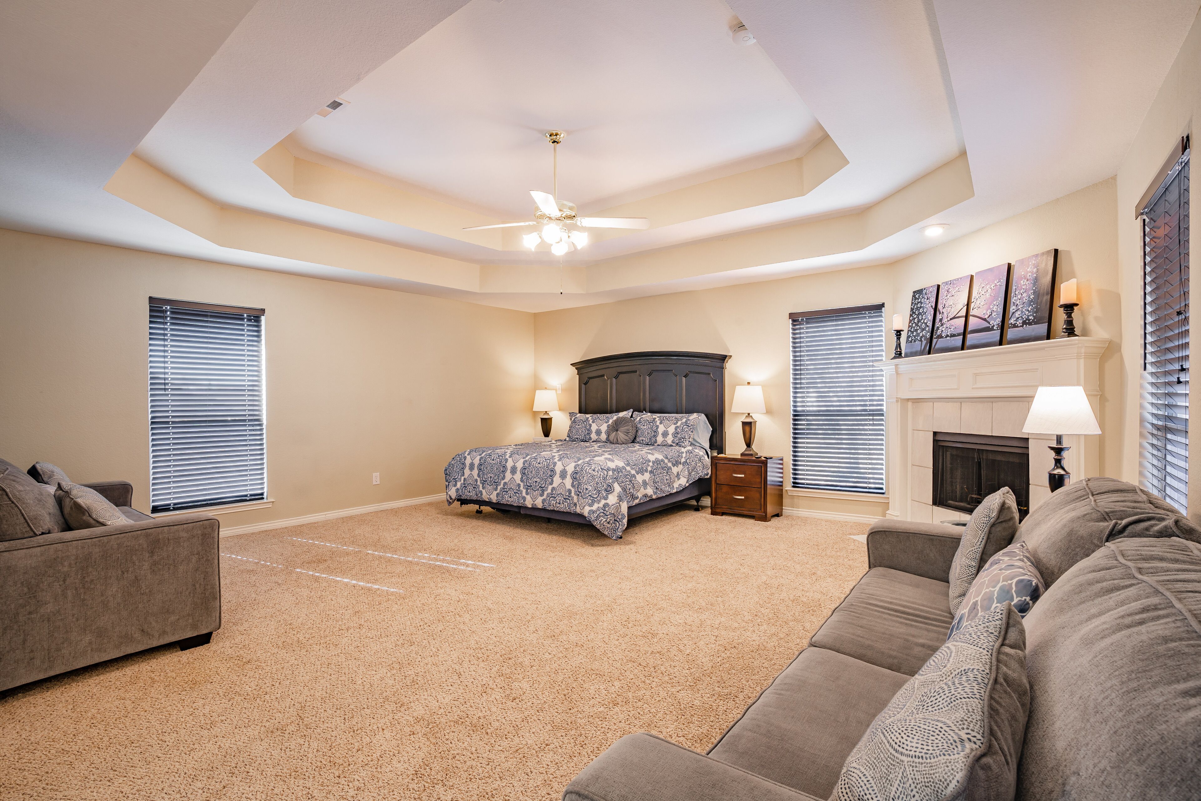 Pet-Friendly 5 Bedroom in Allen w/ Pool & Hot Tub 