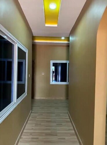 Newly built gem near Valley View