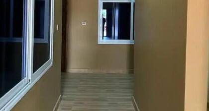 Newly built gem near Valley View