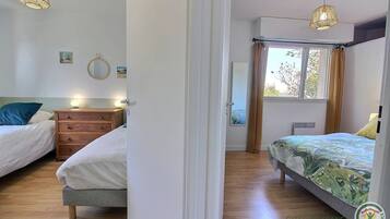 2 chambres, fer et planche Ă repasser, Wi-Fi gratuit, draps fournis