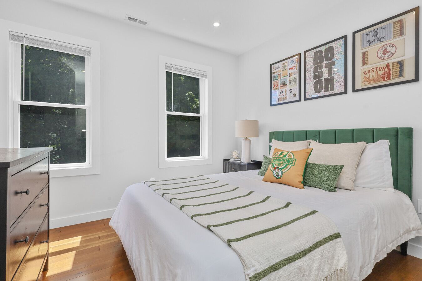 3 bedrooms, iron/ironing board, travel crib, free WiFi