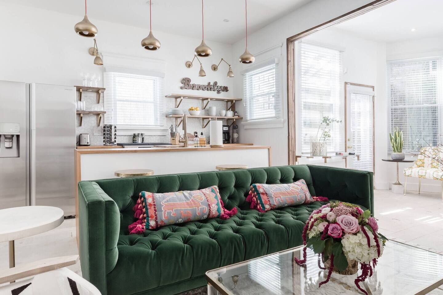 invites you to a world of chic living– a 2-bedroom, 2-bathroom retreat spanning 650 sq ft