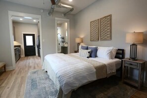 1 sovrum, skrivbord, wi-fi och sängkläder