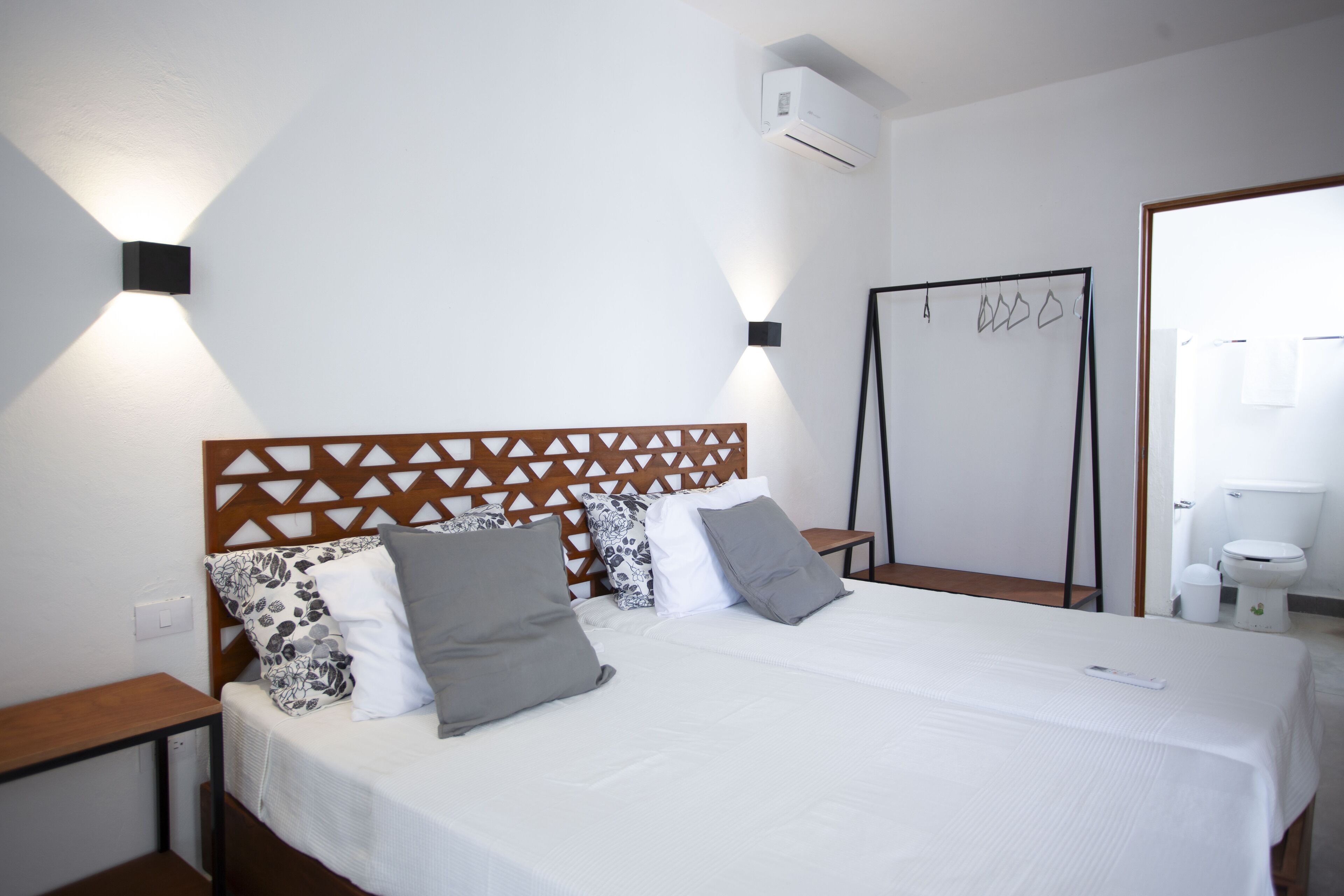 1 chambre, bureau, fer et planche à repasser, Wi-Fi gratuit