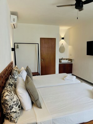 1 soverom, skrivebord, strykejern/-brett og wi-fi (inkludert)