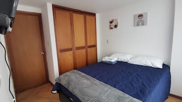 1 bedroom, WiFi, bed sheets