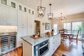 Fridge, microwave, oven, stovetop - Spacious Salem-Winston Home w/ Deck! (Winston-Salem)