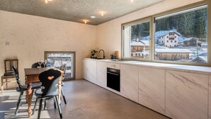 Uklassifisert bilde, 4 av 32, knapp