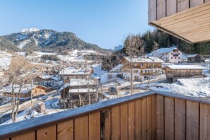 Property grounds - Apartment 'Lena Dolomites Suite' with Mountain View, Private Terrace and Sauna (Villnöß)