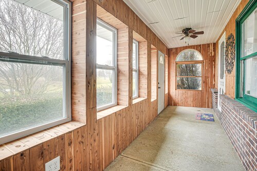 Spacious Delaware Home w/ Game Room!