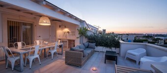 Vacation Home "Rooftop Gallery, Savelletri" with Sea View, Private Terrace & Wi-Fi