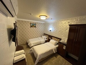 Basic Twin Room | Free WiFi - Hotel Grand Marakand (Samarkand)
