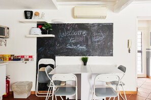 تناول الطعام