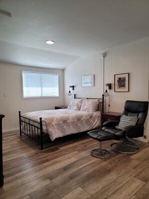 2 bedrooms, WiFi, bed sheets, wheelchair access