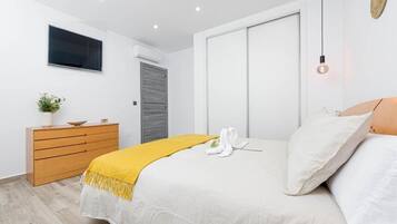 2 chambres, fer et planche Ă repasser, Wi-Fi gratuit, draps fournis