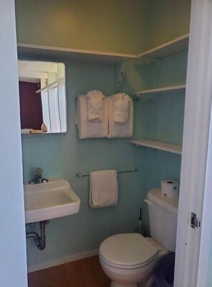Dusche, Handtücher, Seife, Shampoo
