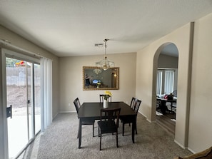 Dining - Cozy Home Freshly Renovated near Davis Monthan Air Force Base (Tucson)