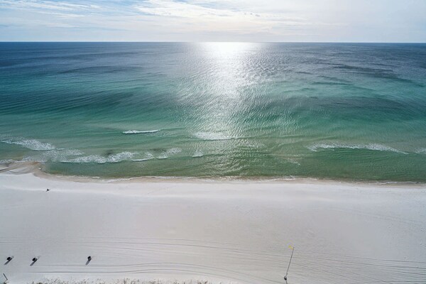 Beachfront Haven 2 Bdr Kid-friendly Resort! - Panama City Beach, FL