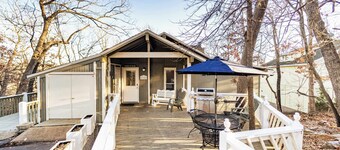 Serenity Now Quiet 4 BDR Next to Margaritaville!