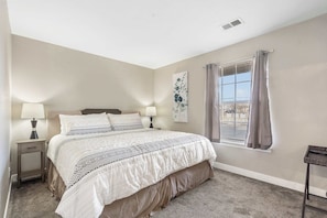 Condo, 1 King Bed with Sofa bed, Patio, Garden View (The Memorable Place) | 1 bedroom, individually decorated, individually furnished, free WiFi - The Memorable Place Stay in the Heart of Branson (Branson)