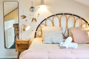 1 bedroom, iron/ironing board, WiFi, bed sheets - 🏠 Beautiful renovated apartment – Cours Lafayette, near Halles Paul Bocuse (Lyon)