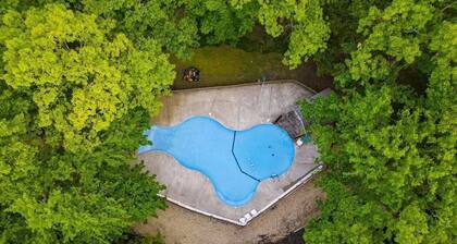 Enchanted Woods Retreat Branson