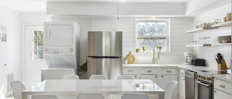 House, Multiple Beds, Patio, Garden View (Enchanted Woods Retreat Branson) | Private kitchen | Coffee/tea maker