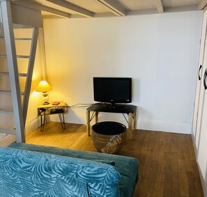 Interior - The Little Pierre - apartment Terreaux Croix Rousse (Lyon)