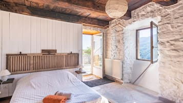 8 chambres, Wi-Fi gratuit, draps fournis