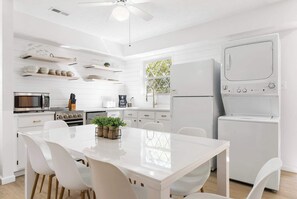 House, Multiple Beds, Patio, Garden View (Whispering Woods Retreat) | Private kitchen - Whispering Woods Retreat Branson (Branson)