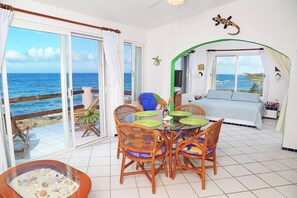 Iron/ironing board, free WiFi, bed sheets - Top-Floor Panoramic Views & Pool Bliss (Akumal)