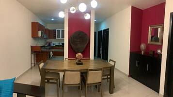 Apartment | Dining