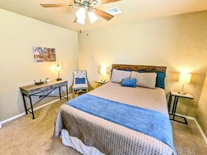 2 bedrooms, desk, free WiFi, bed sheets