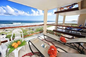 Outdoor dining - Akumal Escape: Yal Ku Cai Suite with Stunning Ocean Views, Pool, and Ultimate Relaxation (Akumal)