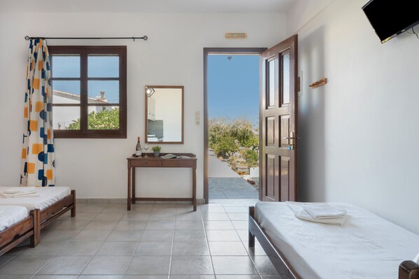 1 bedroom, free WiFi, bed sheets