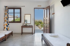 1 bedroom, free WiFi, bed sheets