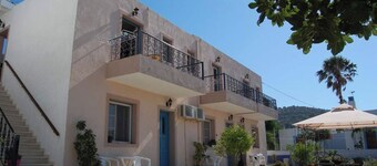 Studio Apartment 'Frantzis  3' with Sea View, Wi-Fi and Air Conditioning