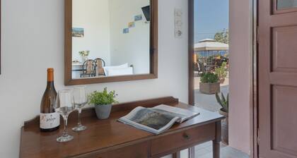 Studio Apartment 'Frantzis 1' with Sea View, Wi-Fi and Air Conditioning