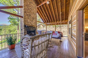 Property grounds - Scenic Ruidoso Escape w/ Hot Tub & Mountain View! (Ruidoso)