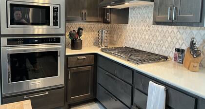 Serenity Pines, one bedroom, one bathroom apartment with full kitchen and garage