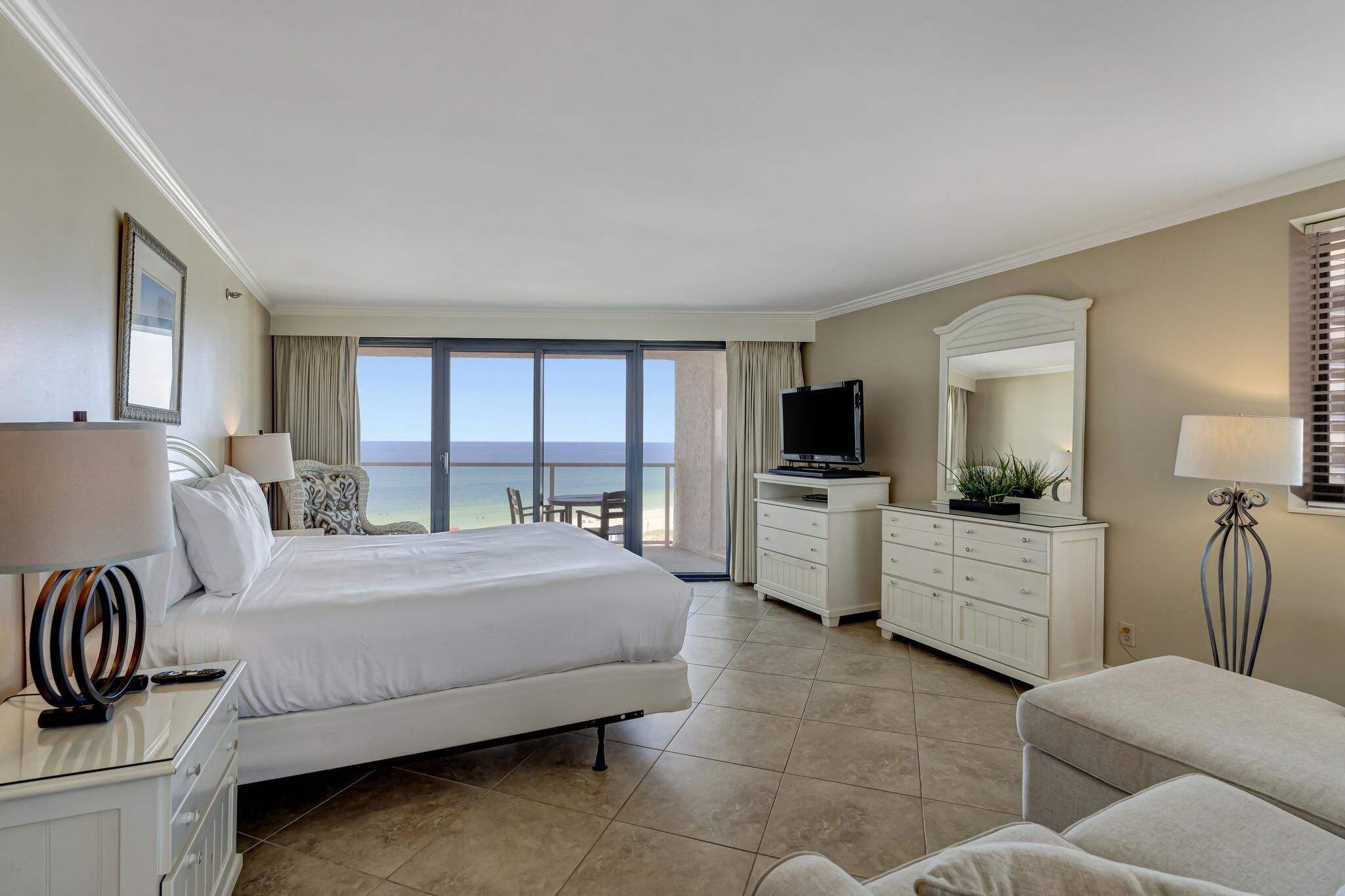 1 室のベッドルーム、WiFi、ベッドシーツ