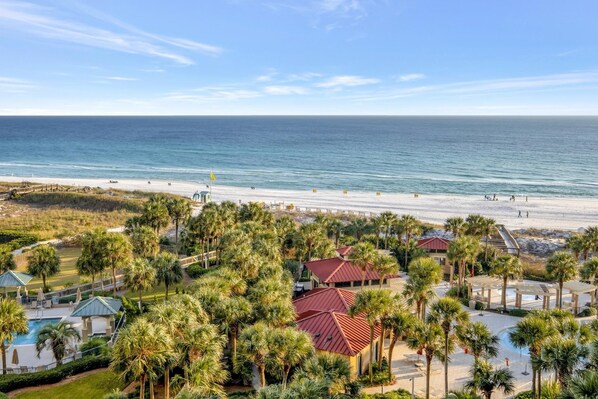 On the beach - Modern Elegance Meets Gulf Views: Renovated 1-Bedroom Condo in Westwinds on the 7th Floor! at Sandestin Golf and Beach Resort! (Miramar Beach)