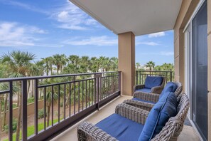 Property grounds - 2BR Beachfront Condo w/ Gulf Views, Golf Cart, Amenities! (Miramar Beach)