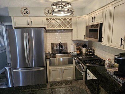 Bourbon Belle Bardstown - Charming home 9 minute walk to downtown! Bourbon Trail