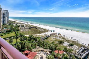 On the beach - "Sunset Splendor: West-Facing 3-Bed, 3-Bath Oasis on the 9th Floor at Westwinds" at Sandestin Golf and Beach Resort! (Miramar Beach)