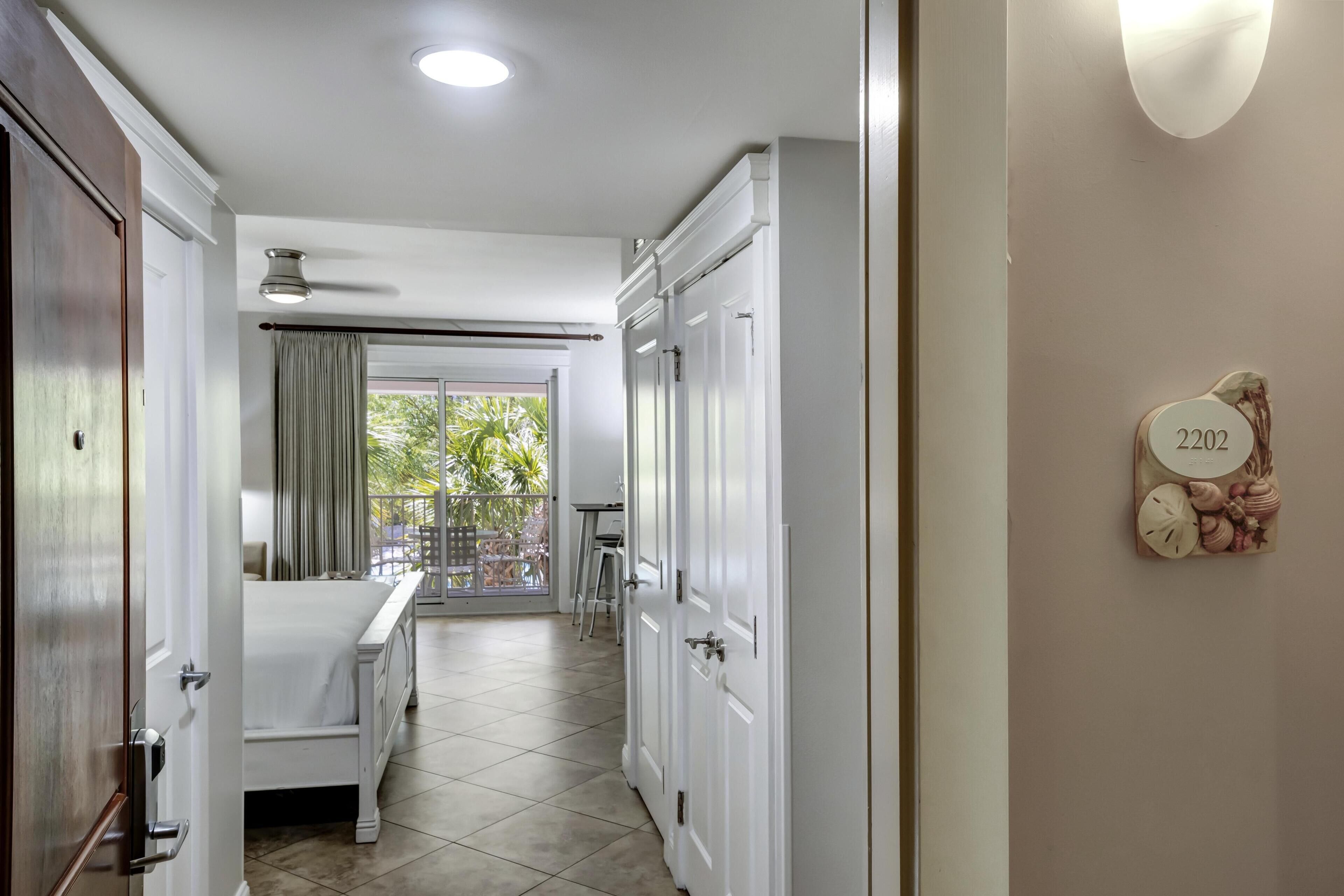 1 多间卧室、上网接入、床单